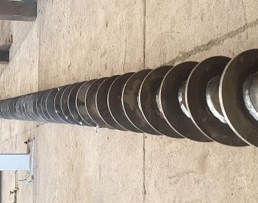 Screw-auger-long-shot